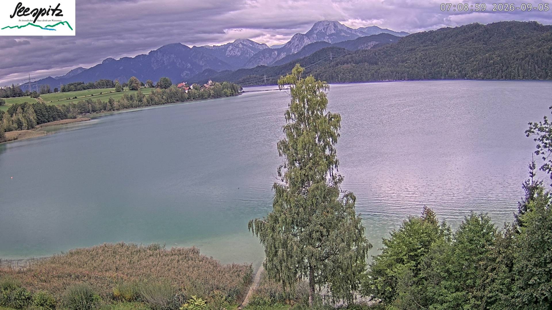Archiv Foto Webcam Füssen: Blick auf den Weißensee vom Hotel Seespitz