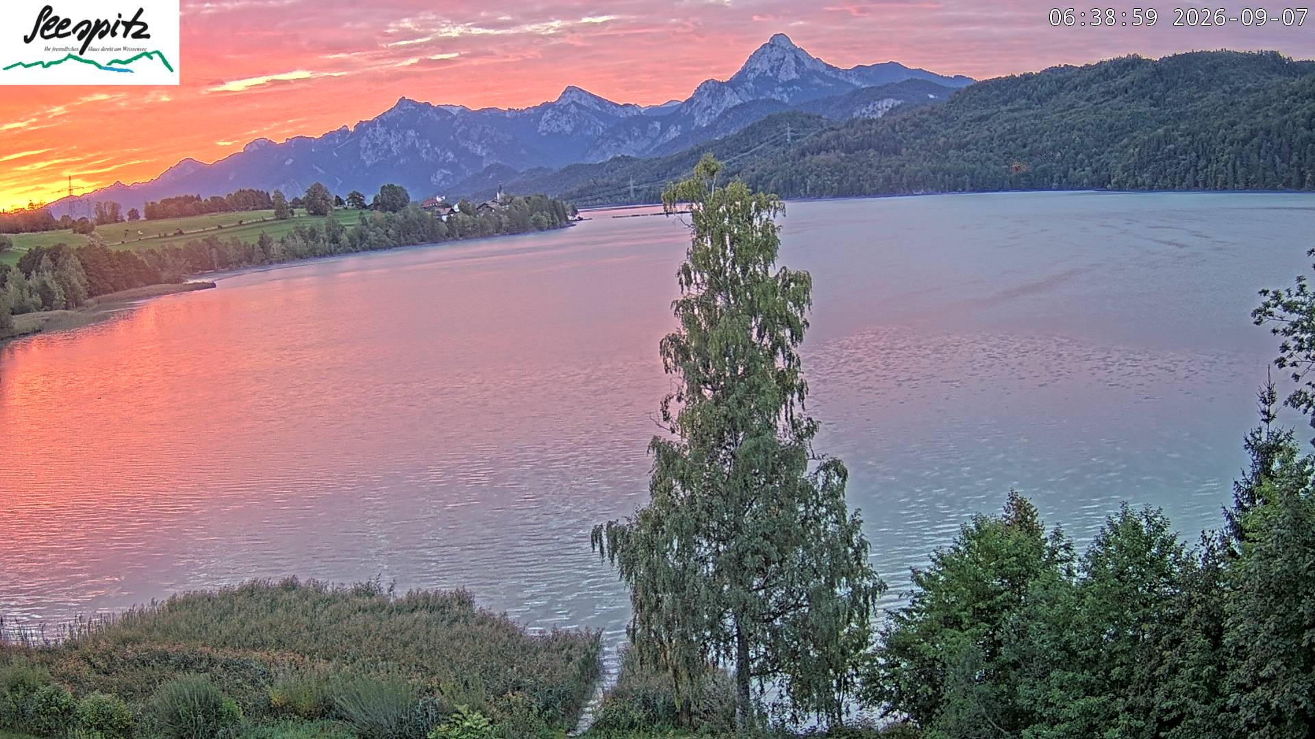 Archiv Foto Webcam Füssen: Blick auf den Weißensee vom Hotel Seespitz