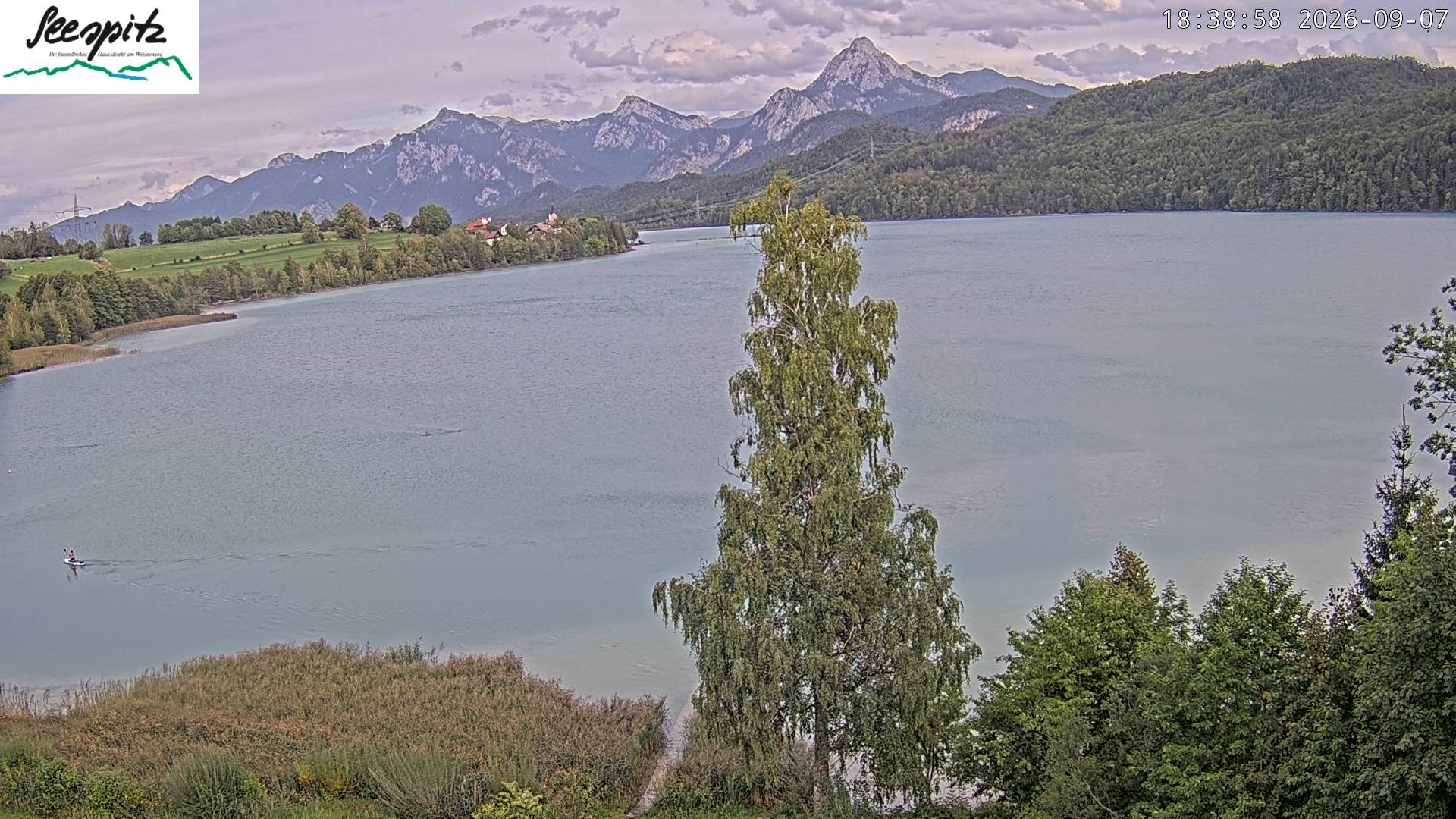 Archiv Foto Webcam Füssen: Blick auf den Weißensee vom Hotel Seespitz