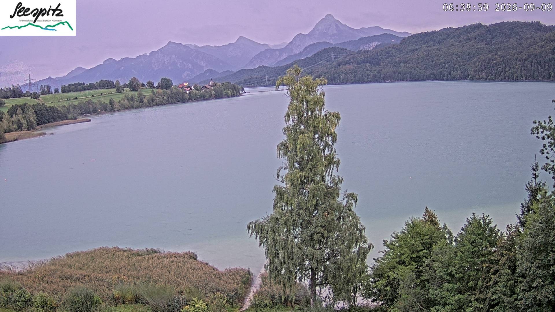 Archiv Foto Webcam Füssen: Blick auf den Weißensee vom Hotel Seespitz