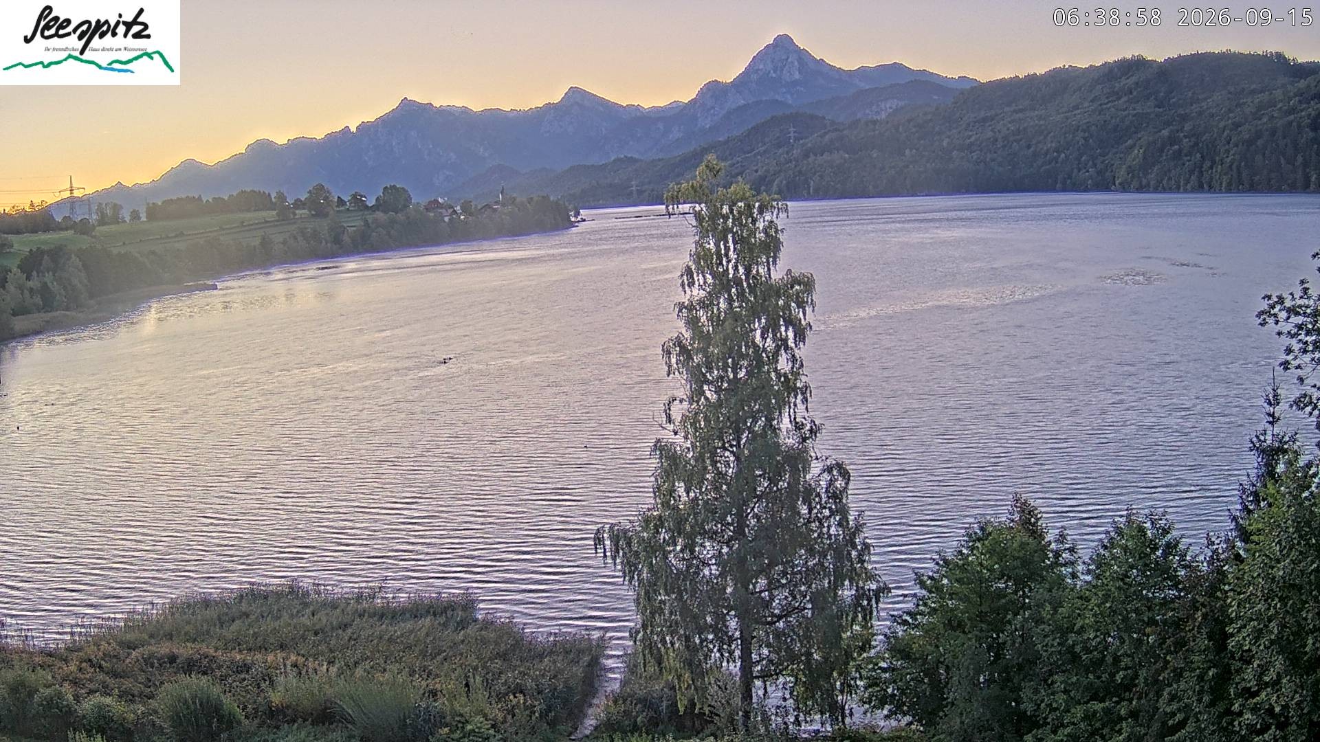 Archiv Foto Webcam Füssen: Blick auf den Weißensee vom Hotel Seespitz