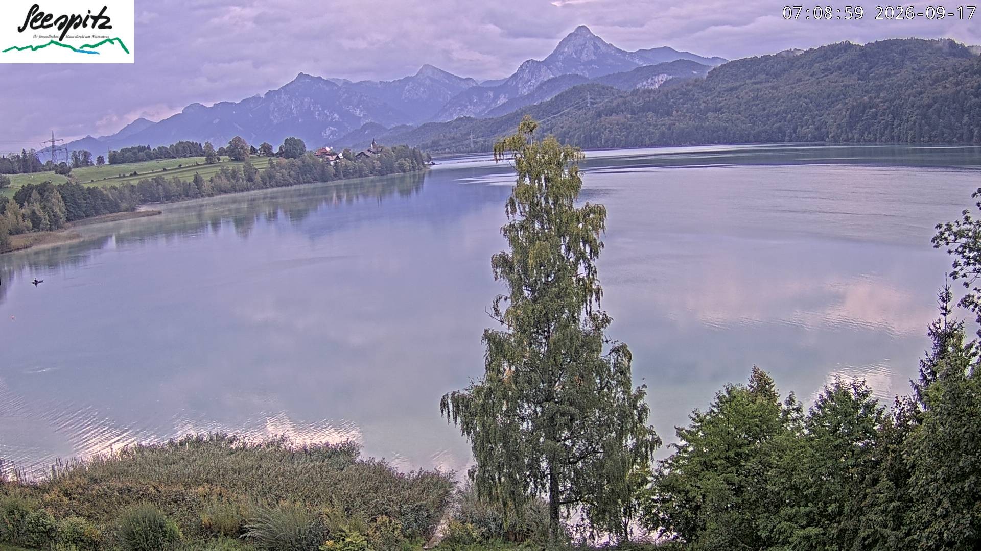 Archiv Foto Webcam Füssen: Blick auf den Weißensee vom Hotel Seespitz