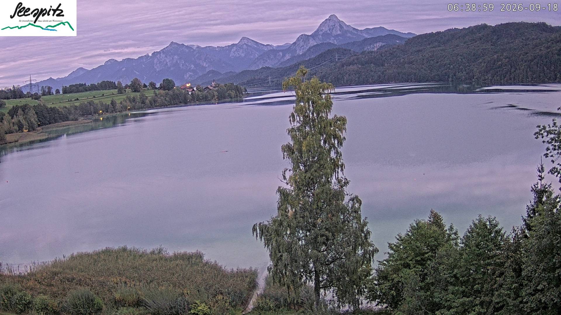 Archiv Foto Webcam Füssen: Blick auf den Weißensee vom Hotel Seespitz