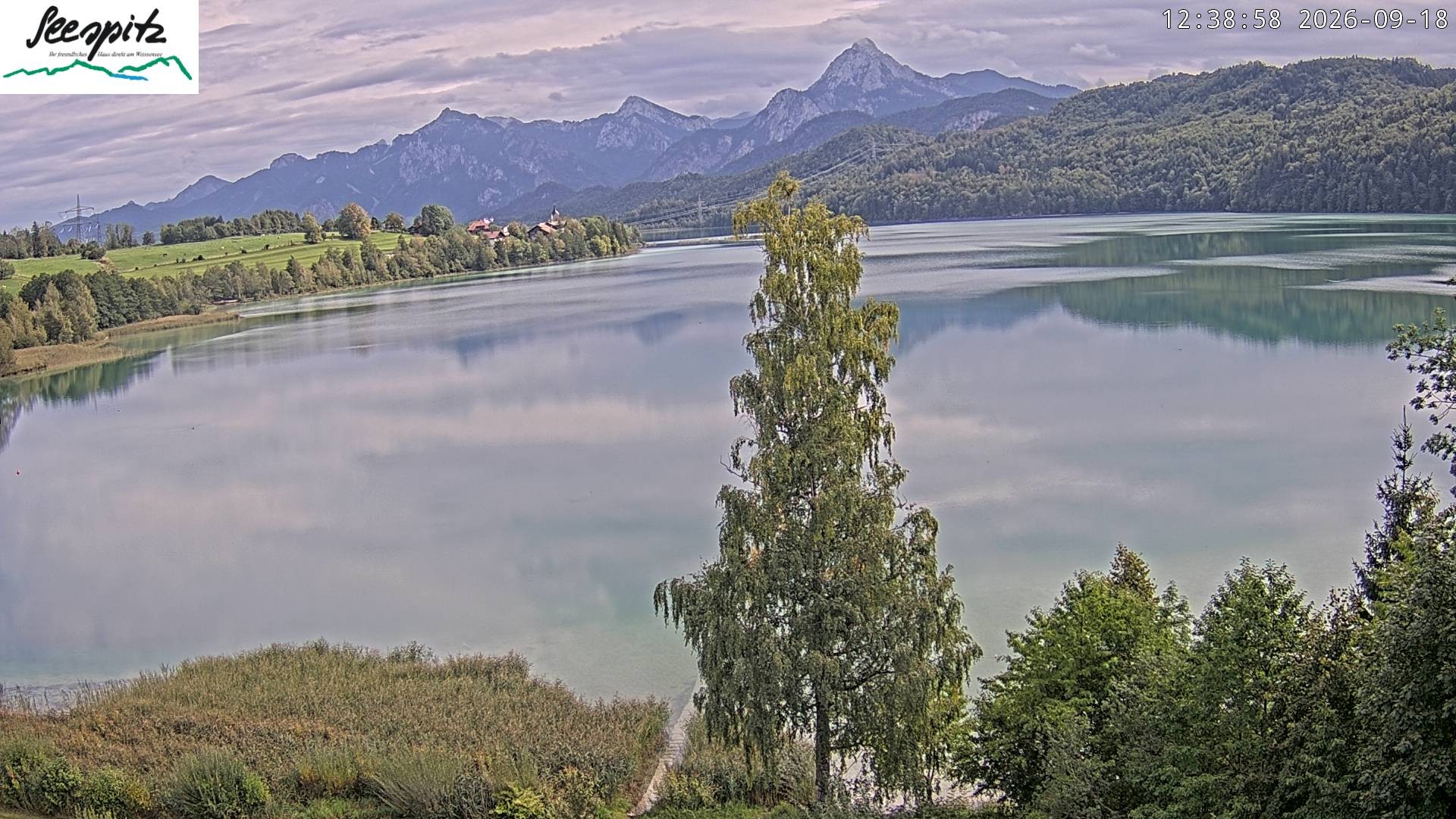 Archiv Foto Webcam Füssen: Blick auf den Weißensee vom Hotel Seespitz