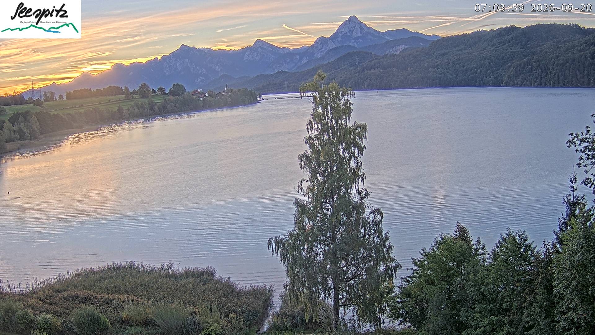 Archiv Foto Webcam Füssen: Blick auf den Weißensee vom Hotel Seespitz
