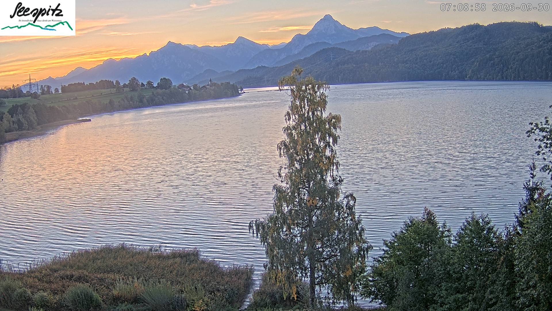 Archiv Foto Webcam Füssen: Blick auf den Weißensee vom Hotel Seespitz