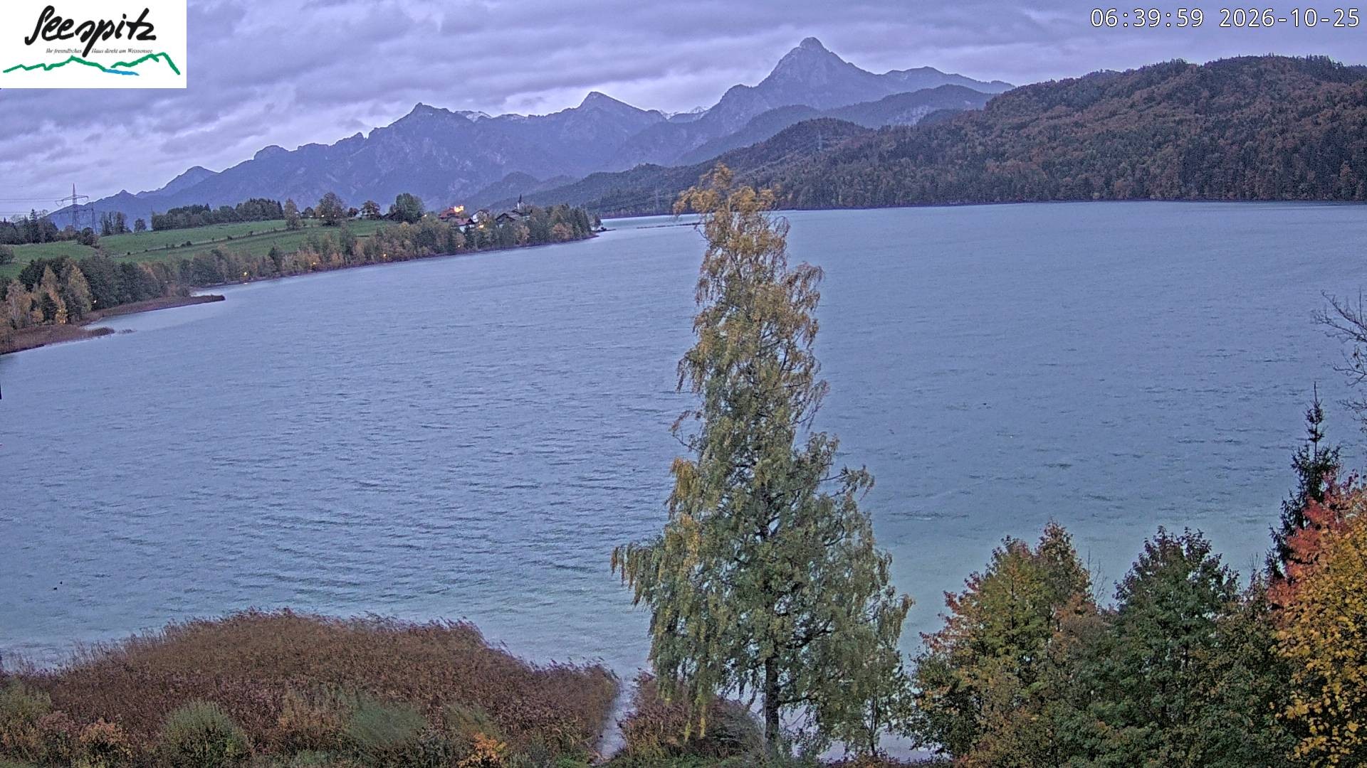 Archiv Foto Webcam Füssen: Blick auf den Weißensee vom Hotel Seespitz