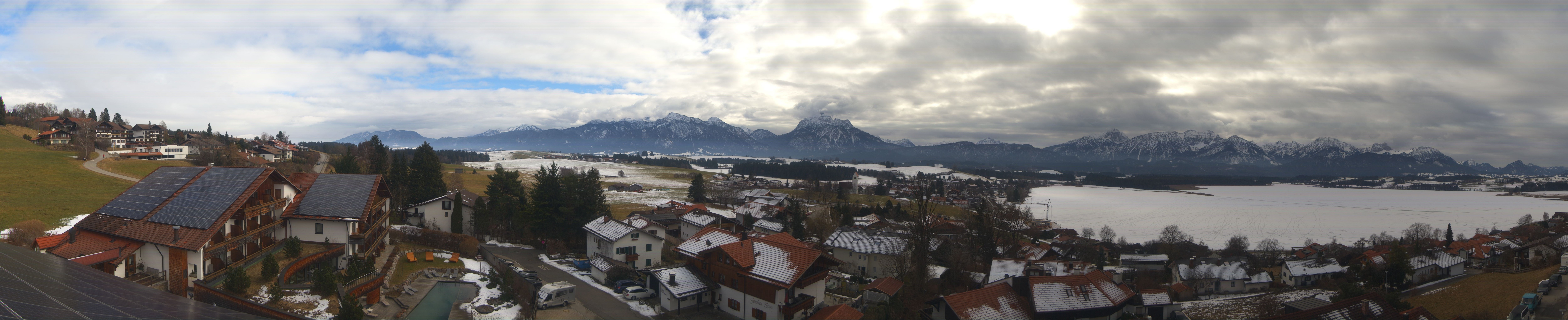 Archived image Webcam Hopfensee - View to Neuschwanstein Castle