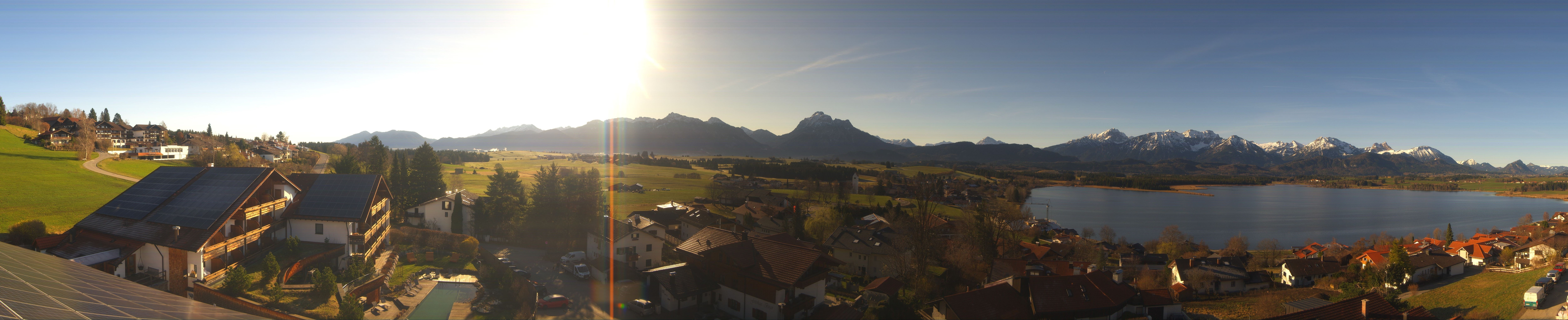 Archived image Webcam Hopfensee - View to Neuschwanstein Castle