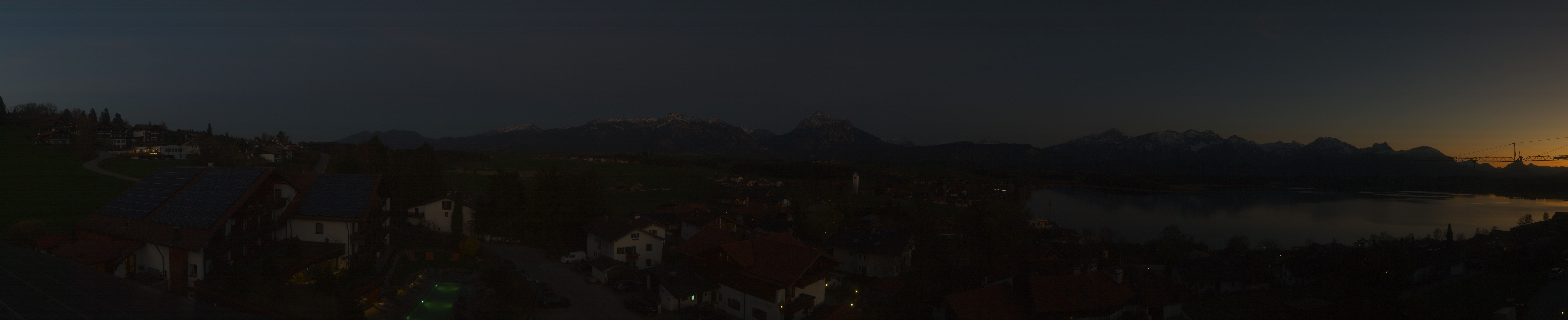 Archived image Webcam Hopfensee - View to Neuschwanstein Castle