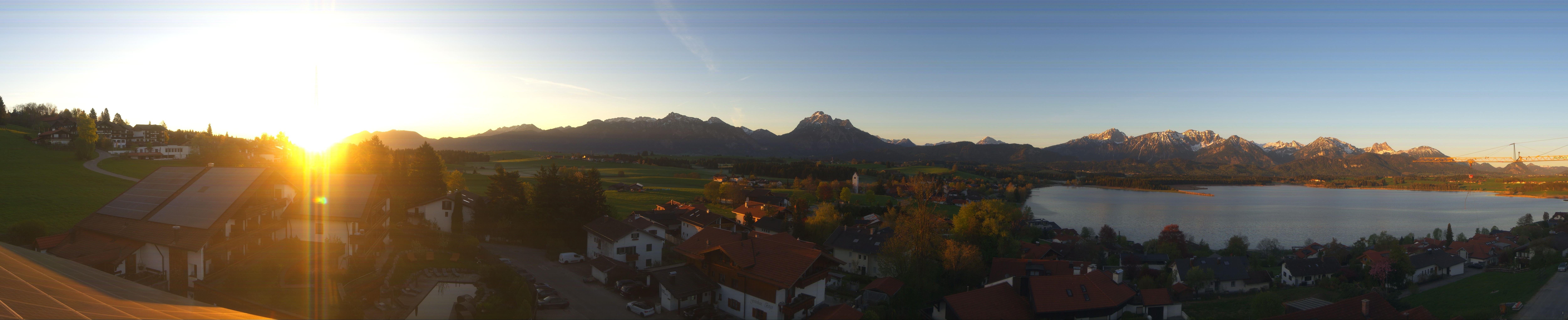 Archived image Webcam Hopfensee - View to Neuschwanstein Castle