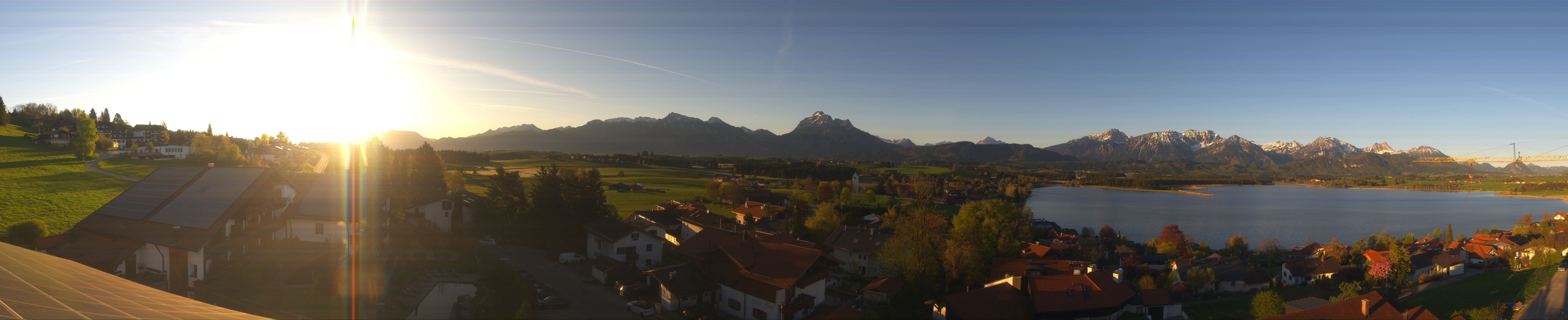 Archived image Webcam Hopfensee - View to Neuschwanstein Castle