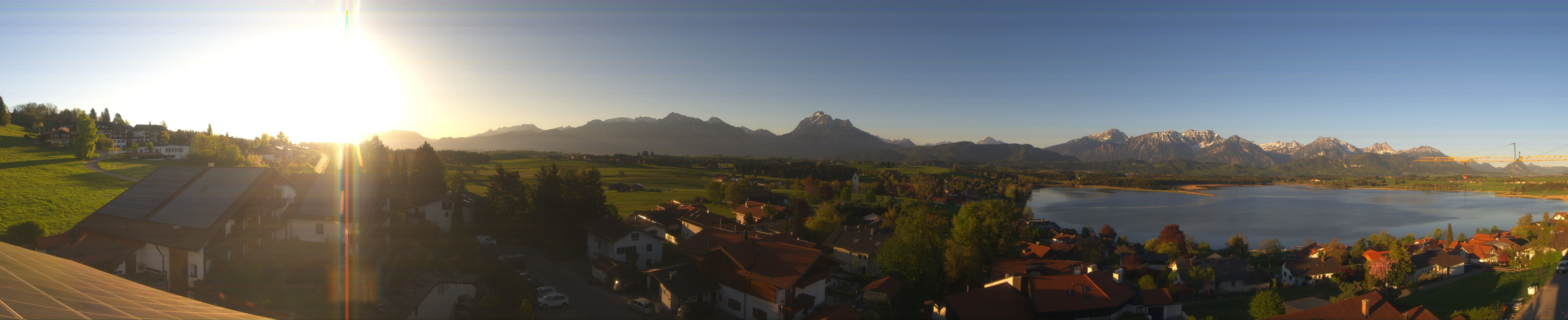 Archived image Webcam Hopfensee - View to Neuschwanstein Castle