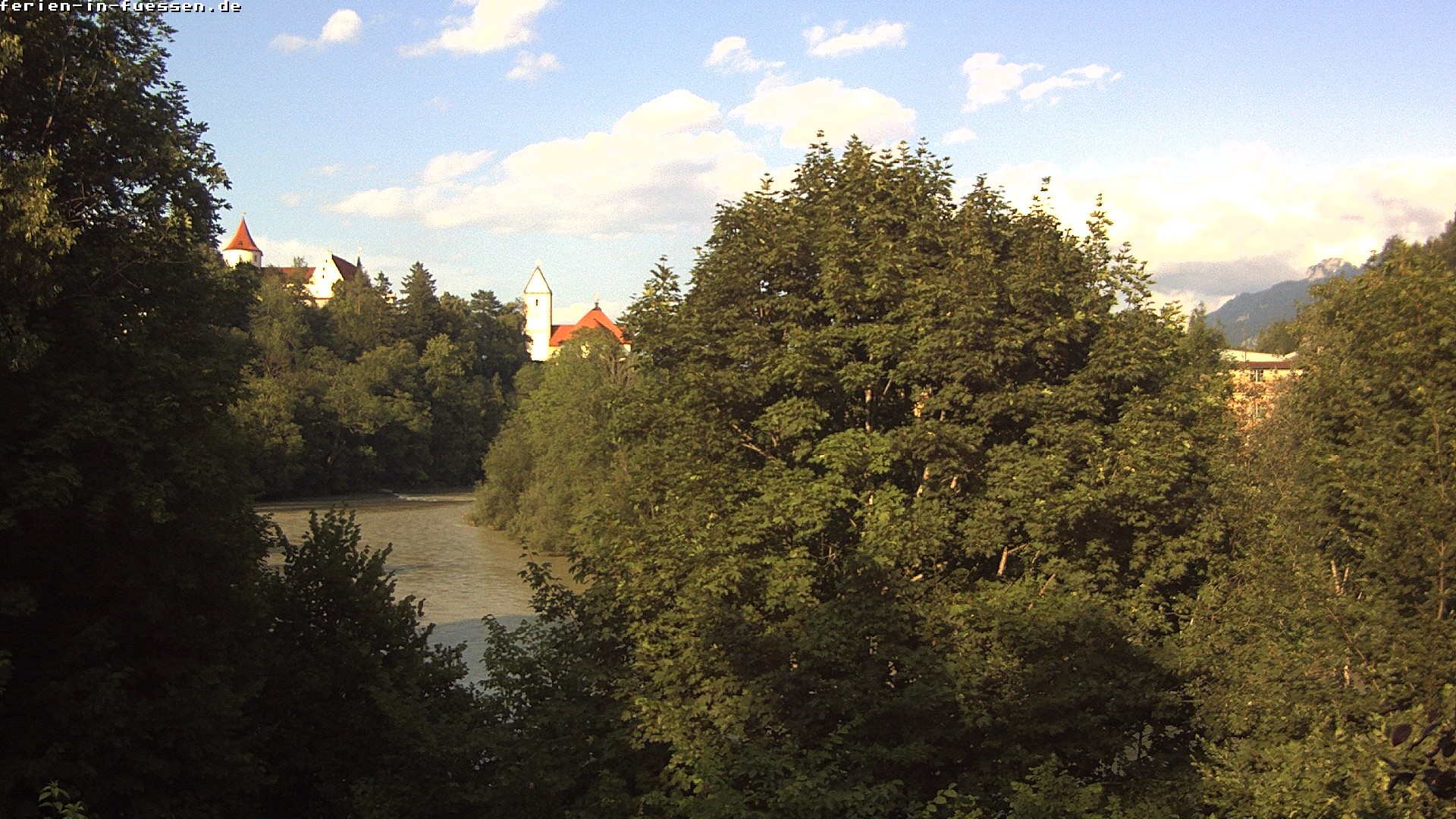 Archiv Foto Webcam Füssen: Blick auf Lech und Hohes Schloss
