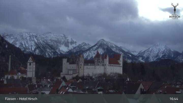Archiv Foto Webcam Füssen: Blick auf das Hohe Schloss