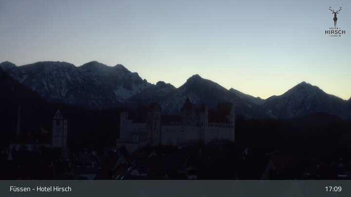 Archiv Foto Webcam Füssen: Blick auf das Hohe Schloss
