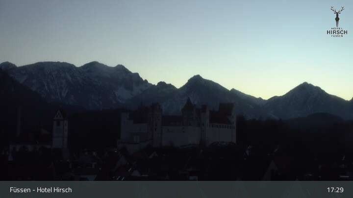 Archiv Foto Webcam Füssen: Blick auf das Hohe Schloss