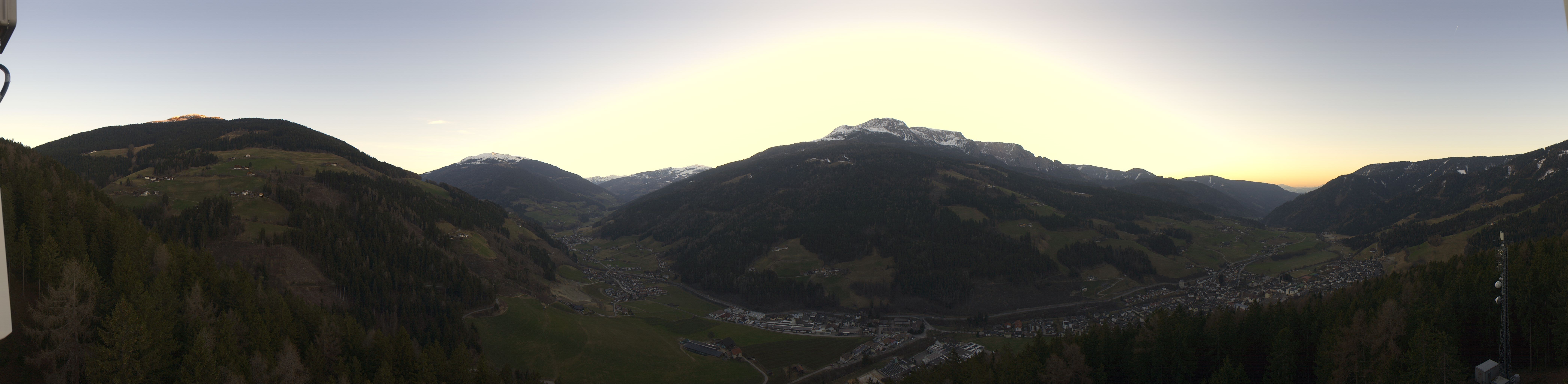 Archived image Webcam View over Sarnthein