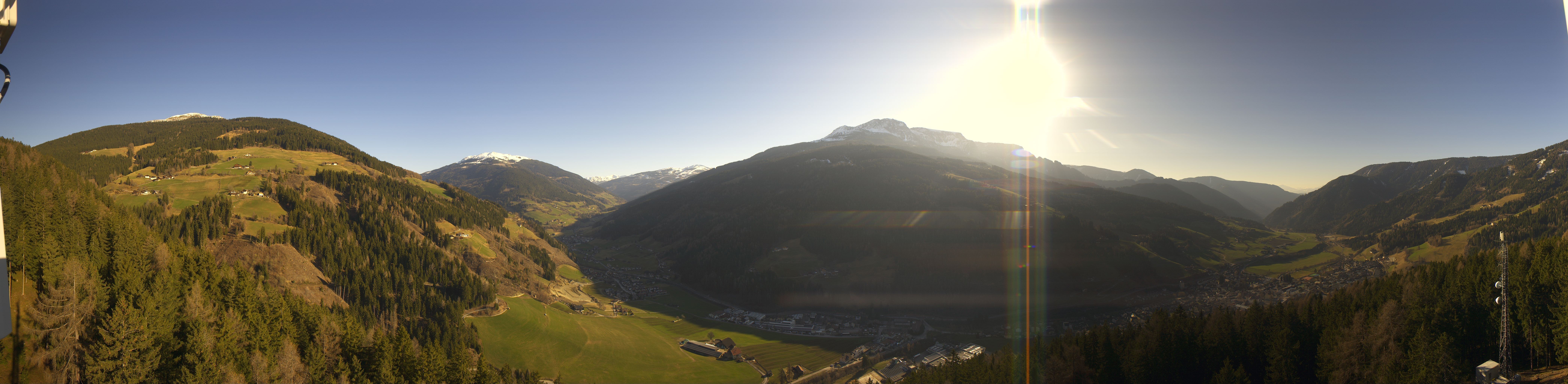 Archived image Webcam View over Sarnthein