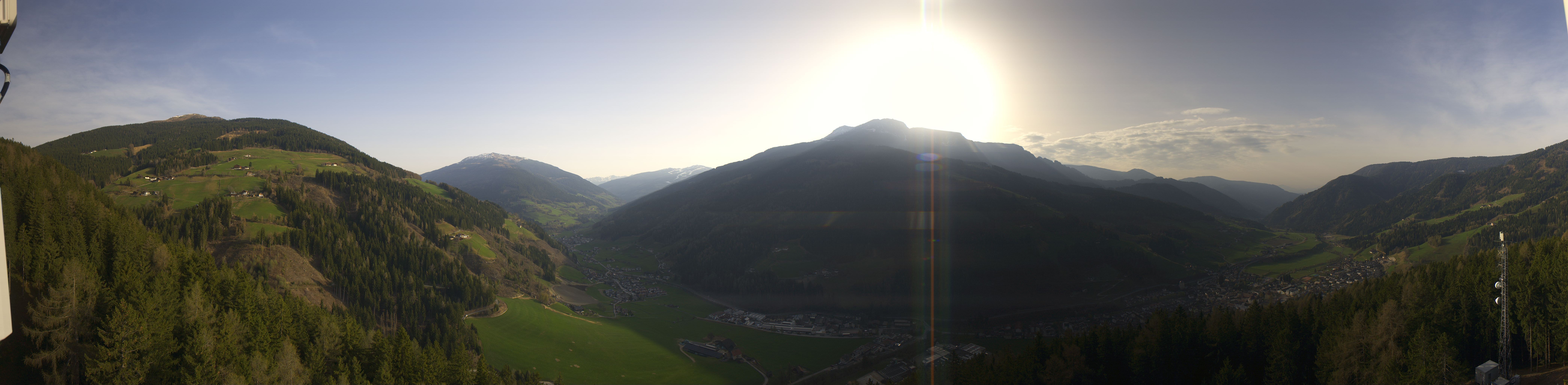 Archived image Webcam View over Sarnthein