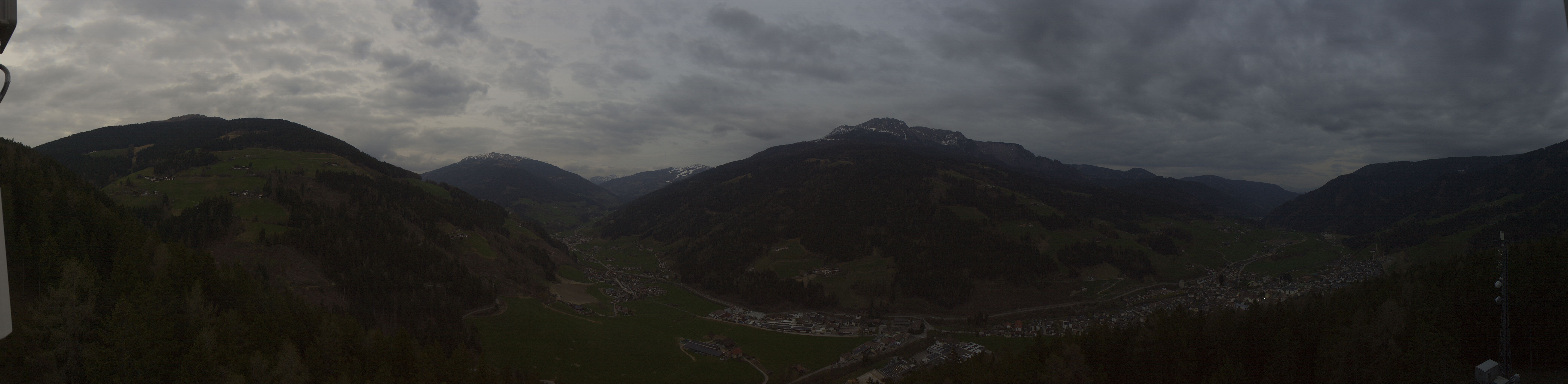 Archived image Webcam View over Sarnthein