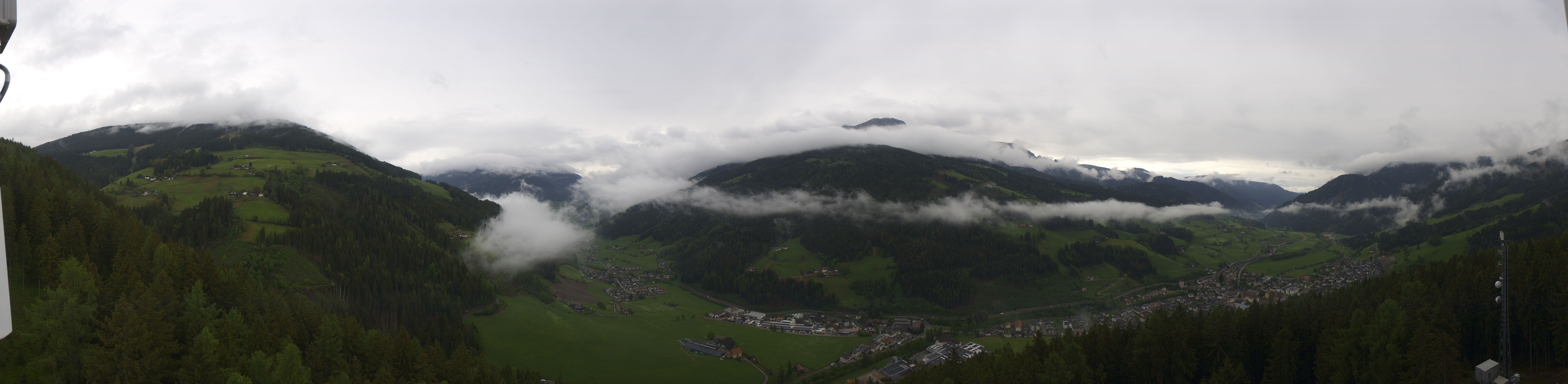 Archived image Webcam View over Sarnthein
