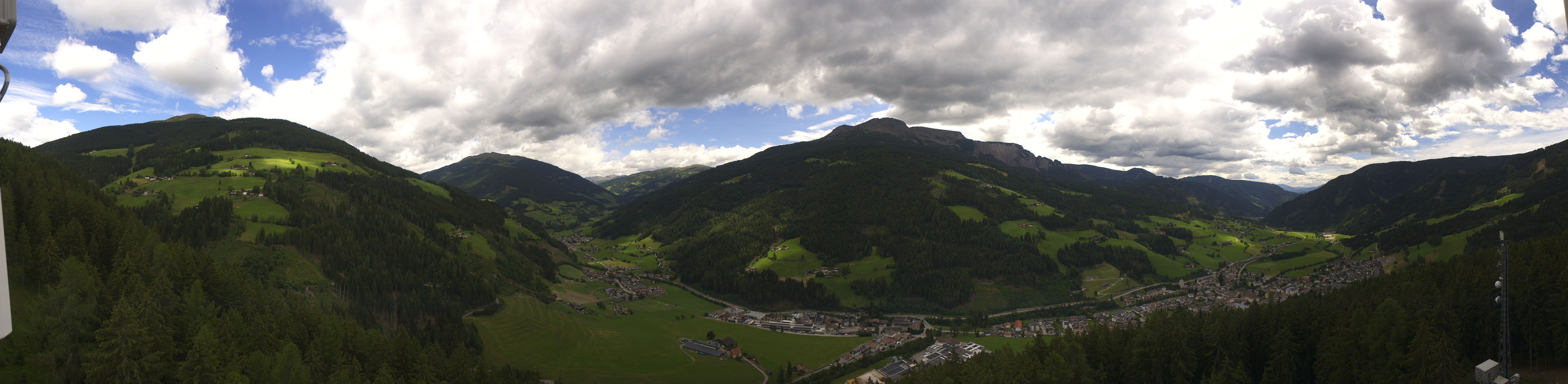 Archived image Webcam View over Sarnthein