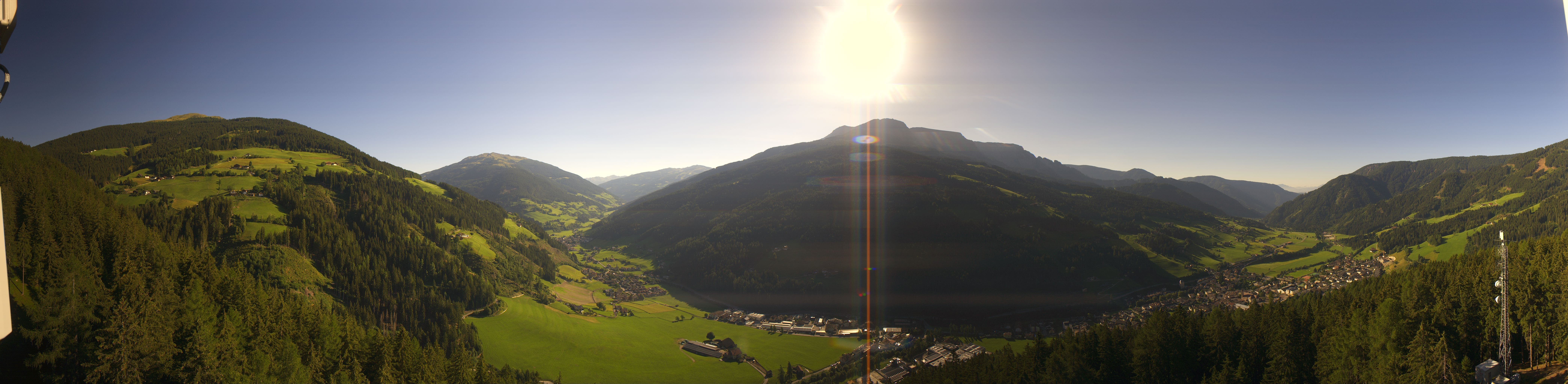 Archived image Webcam View over Sarnthein