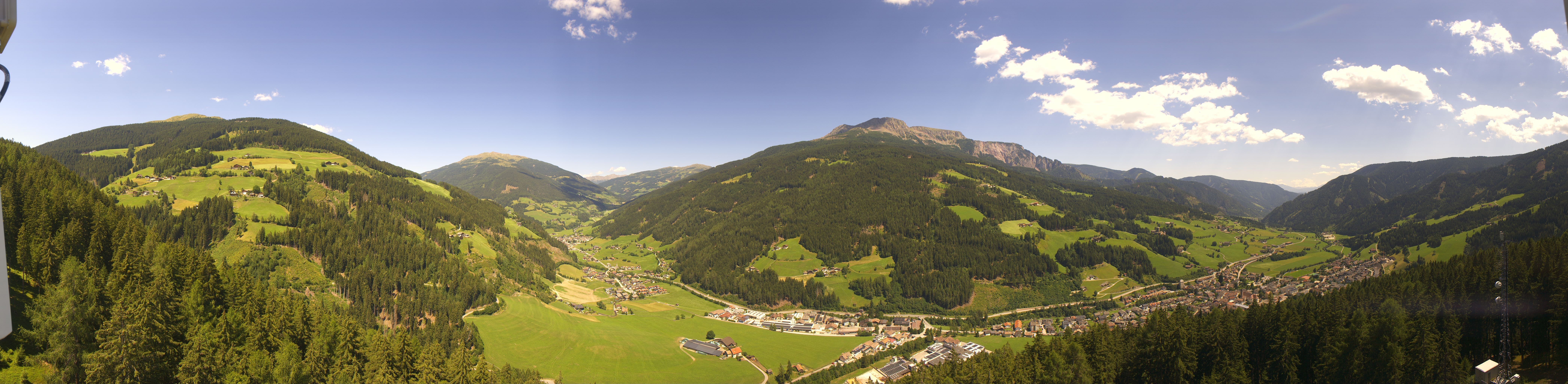 Archived image Webcam View over Sarnthein