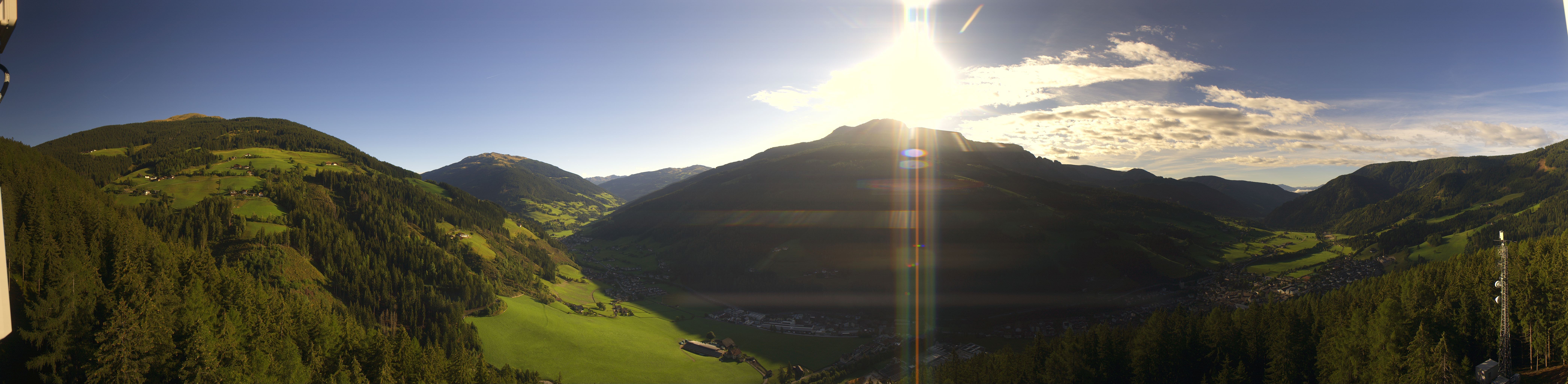 Archived image Webcam View over Sarnthein