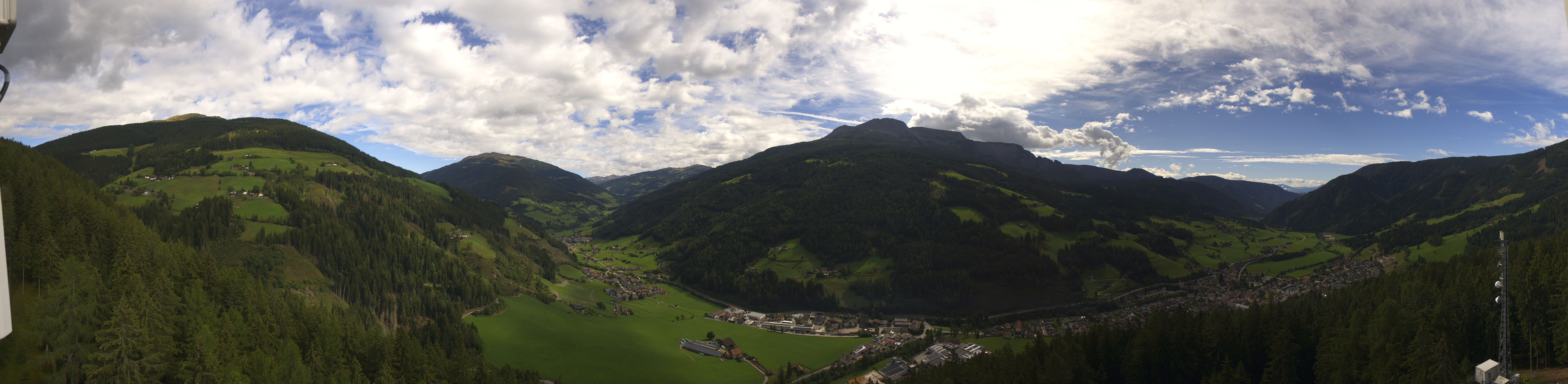 Archived image Webcam View over Sarnthein