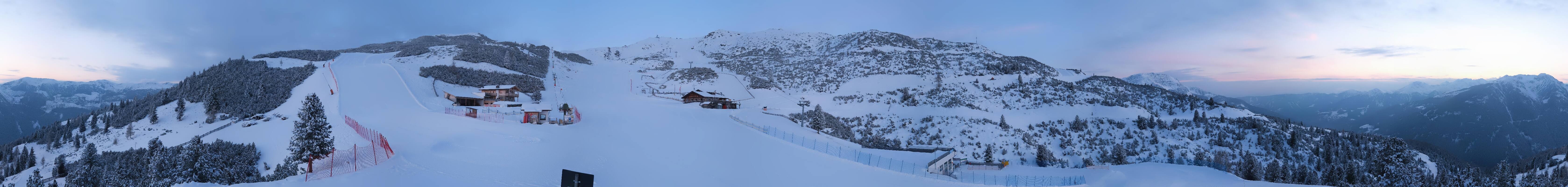 Archived image Webcam Pfnatsch mountain restaurant near Reinswald