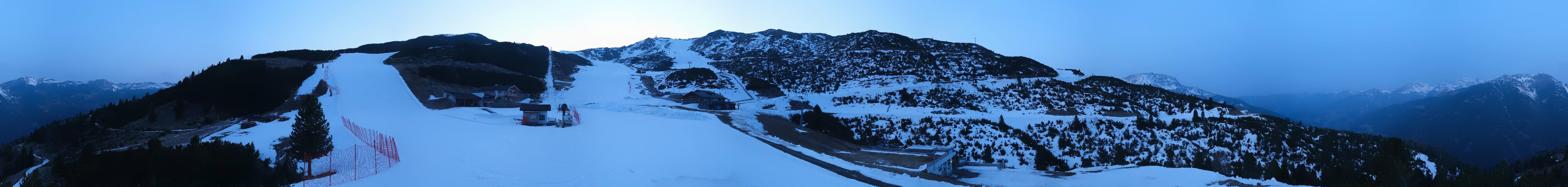 Archived image Webcam Pfnatsch mountain restaurant near Reinswald