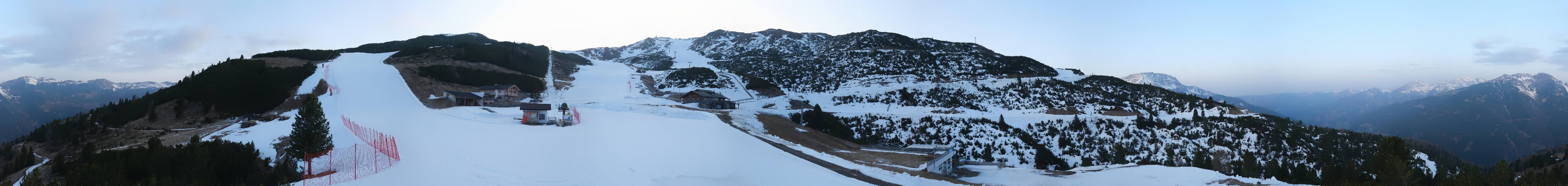 Archived image Webcam Pfnatsch mountain restaurant near Reinswald