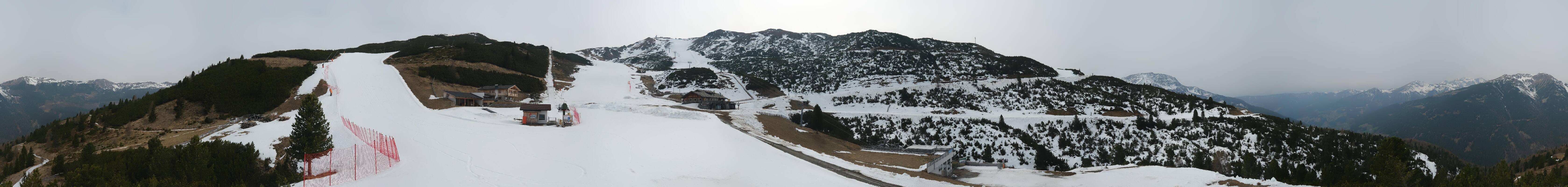 Archived image Webcam Pfnatsch mountain restaurant near Reinswald