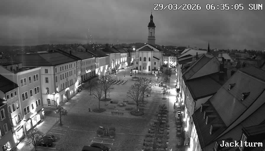 Archived image Webcam Traunstein: Town Square