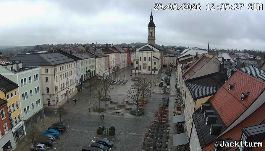 Archived image Webcam Traunstein: Town Square