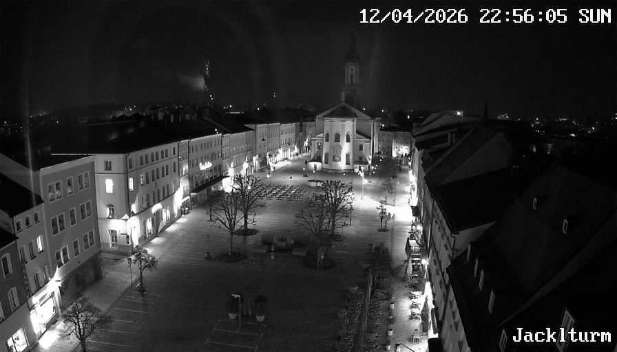 Archived image Webcam Traunstein: Town Square
