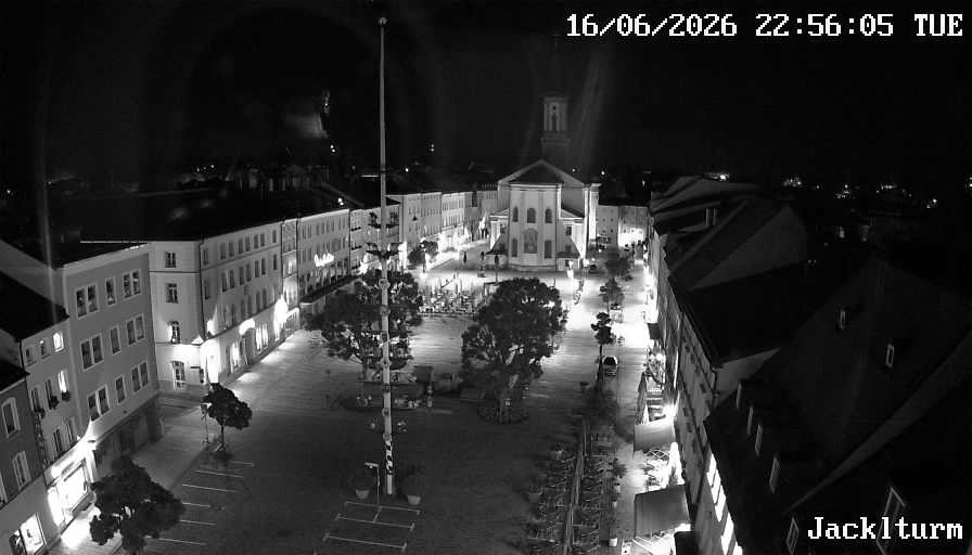 Archived image Webcam Traunstein: Town Square