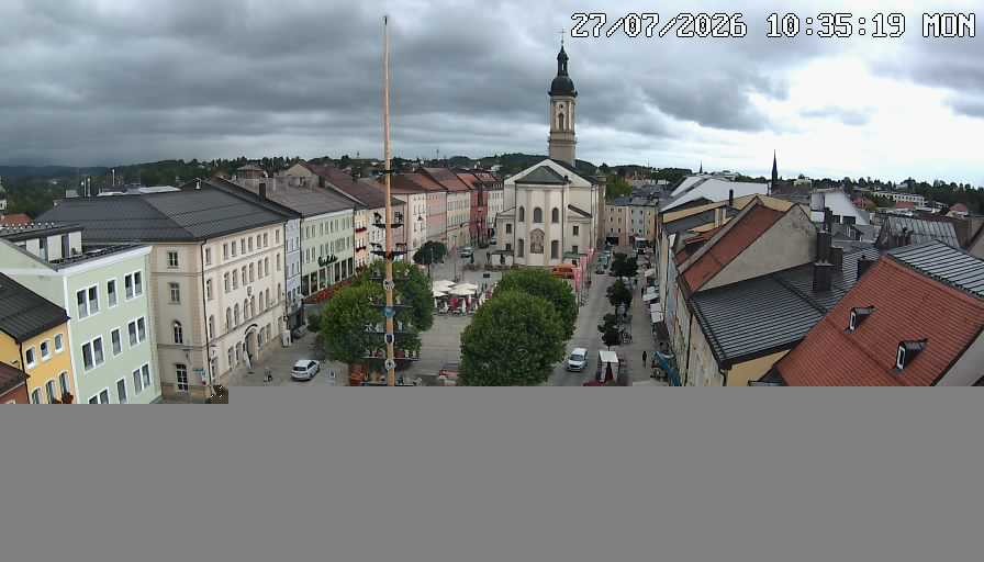 Archived image Webcam Traunstein: Town Square