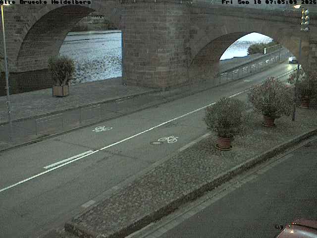 Archived image Webcam Heidelberg: Old Bridge