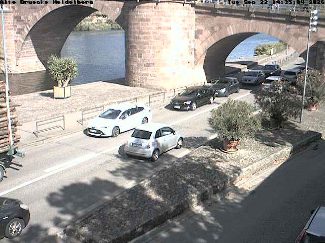 Archived image Webcam Heidelberg: Old Bridge