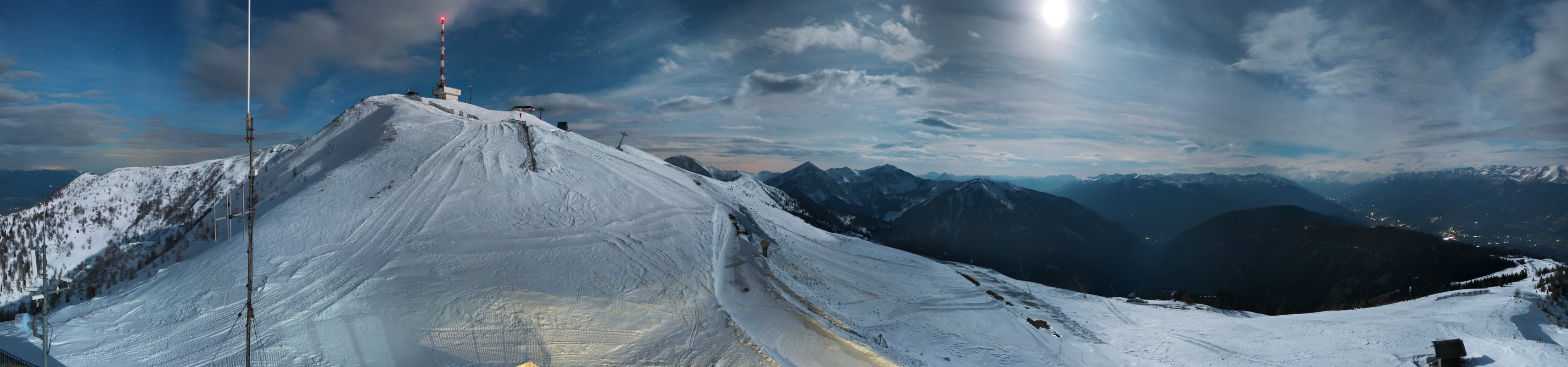 Archiv Foto Webcam Goldeck: Panoramablick Gipfel