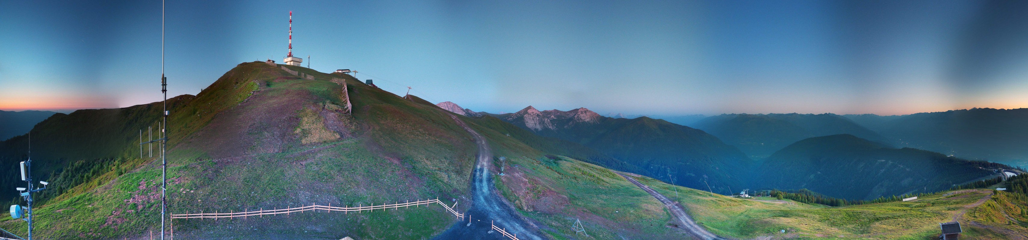 Archiv Foto Webcam Goldeck: Panoramablick Gipfel