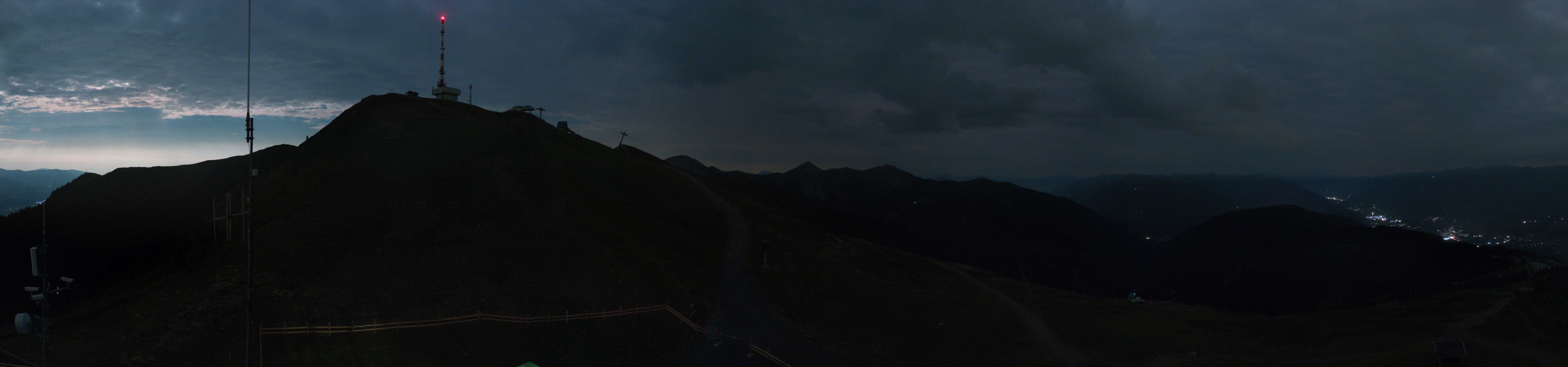 Archiv Foto Webcam Goldeck: Panoramablick Gipfel