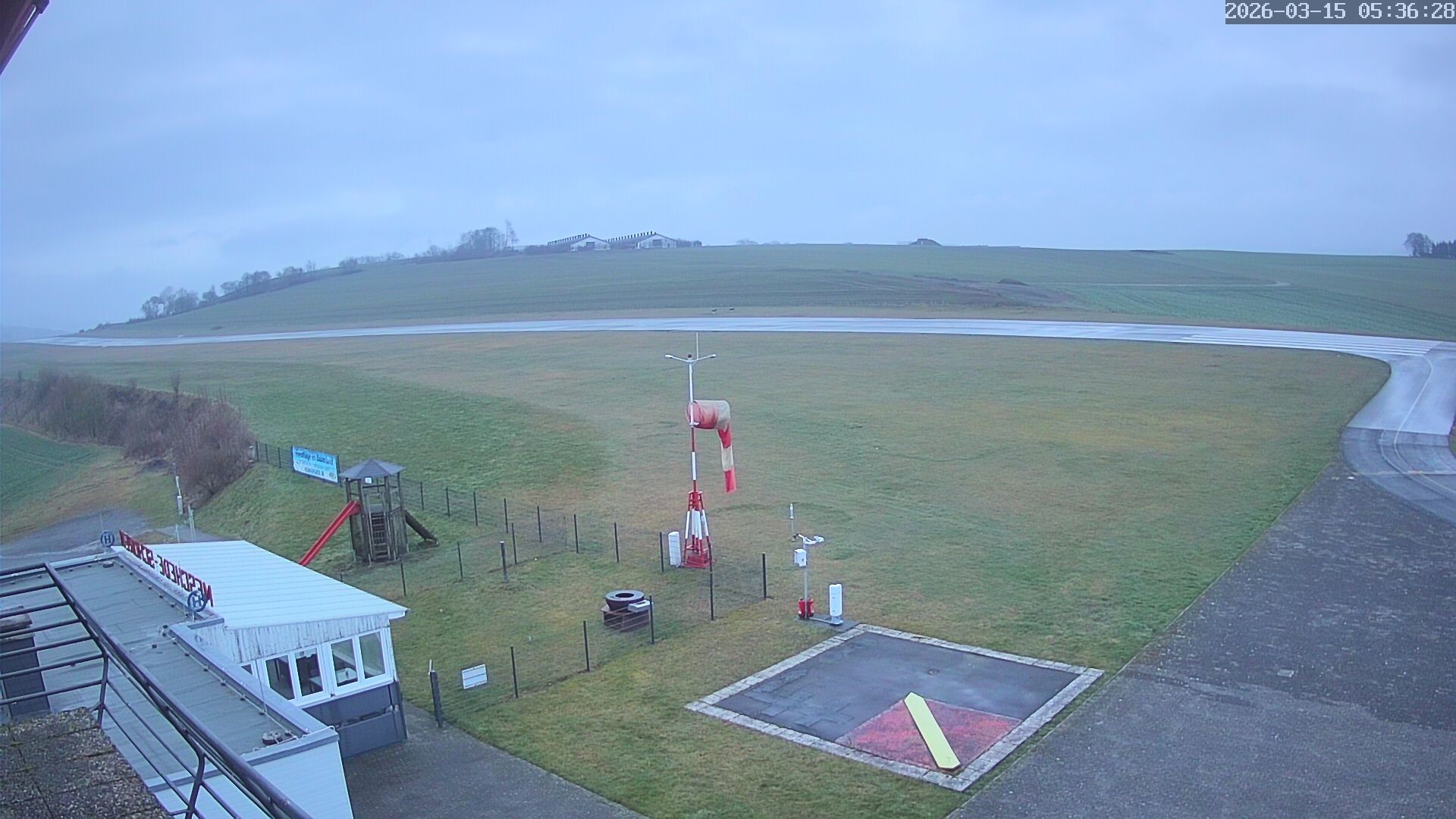 Archiv Foto Webcam Flugplatz Meschede Schüren