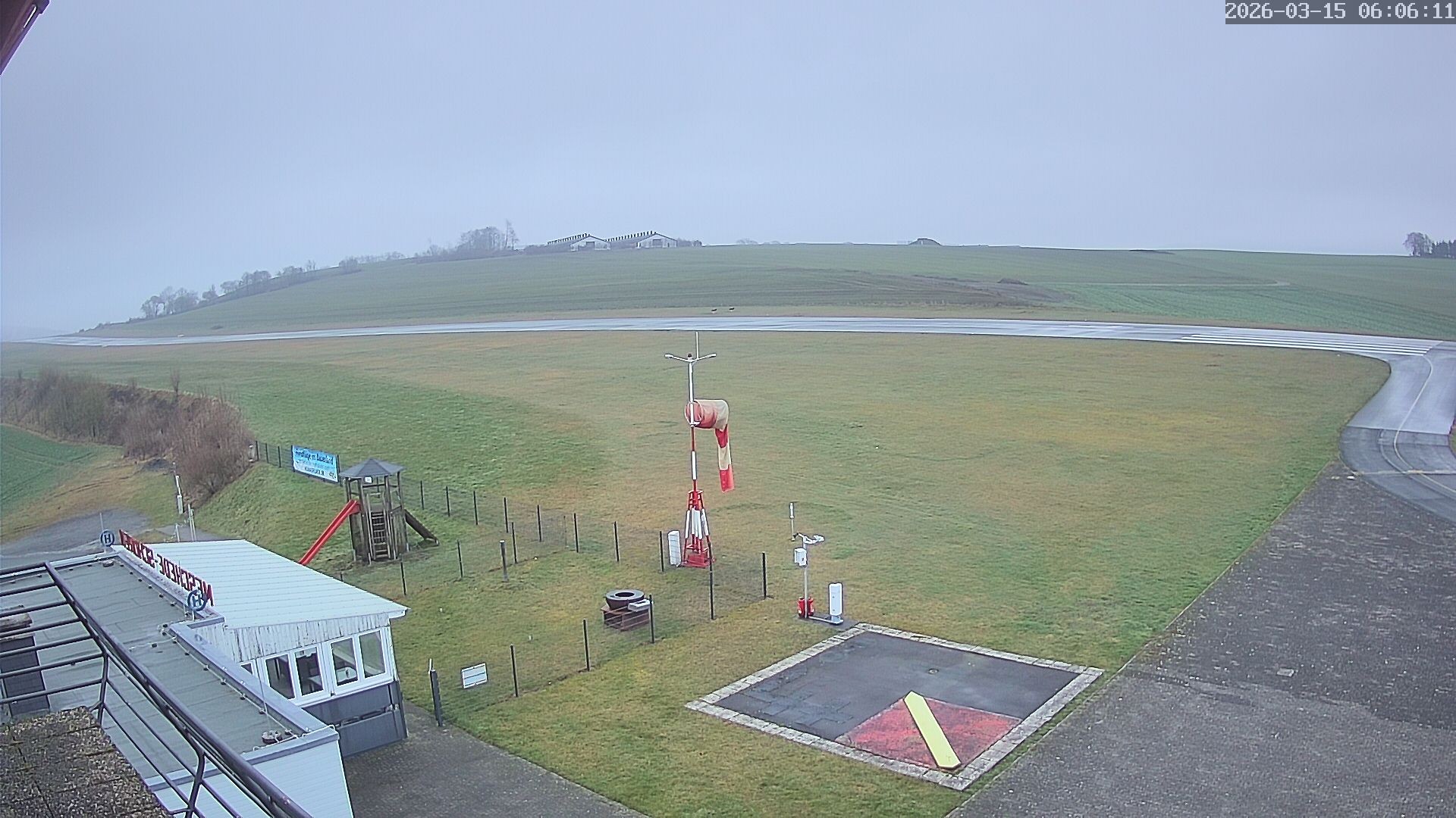 Archiv Foto Webcam Flugplatz Meschede Schüren