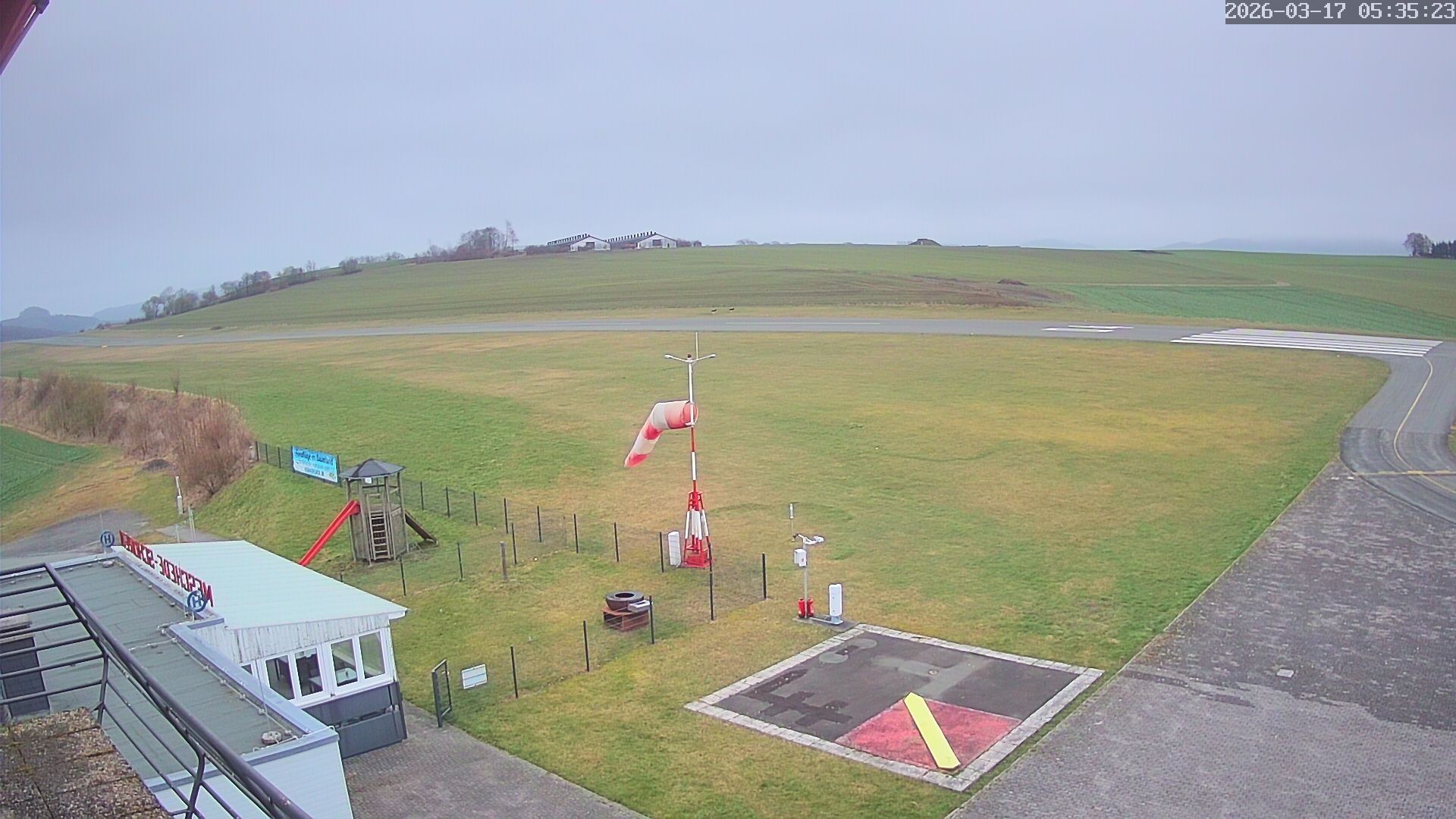 Archiv Foto Webcam Flugplatz Meschede Schüren