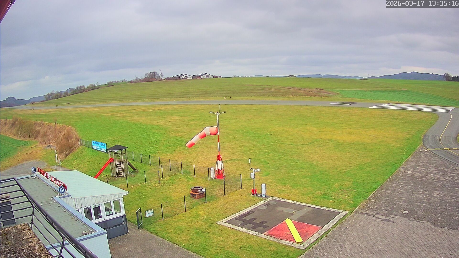 Archiv Foto Webcam Flugplatz Meschede Schüren