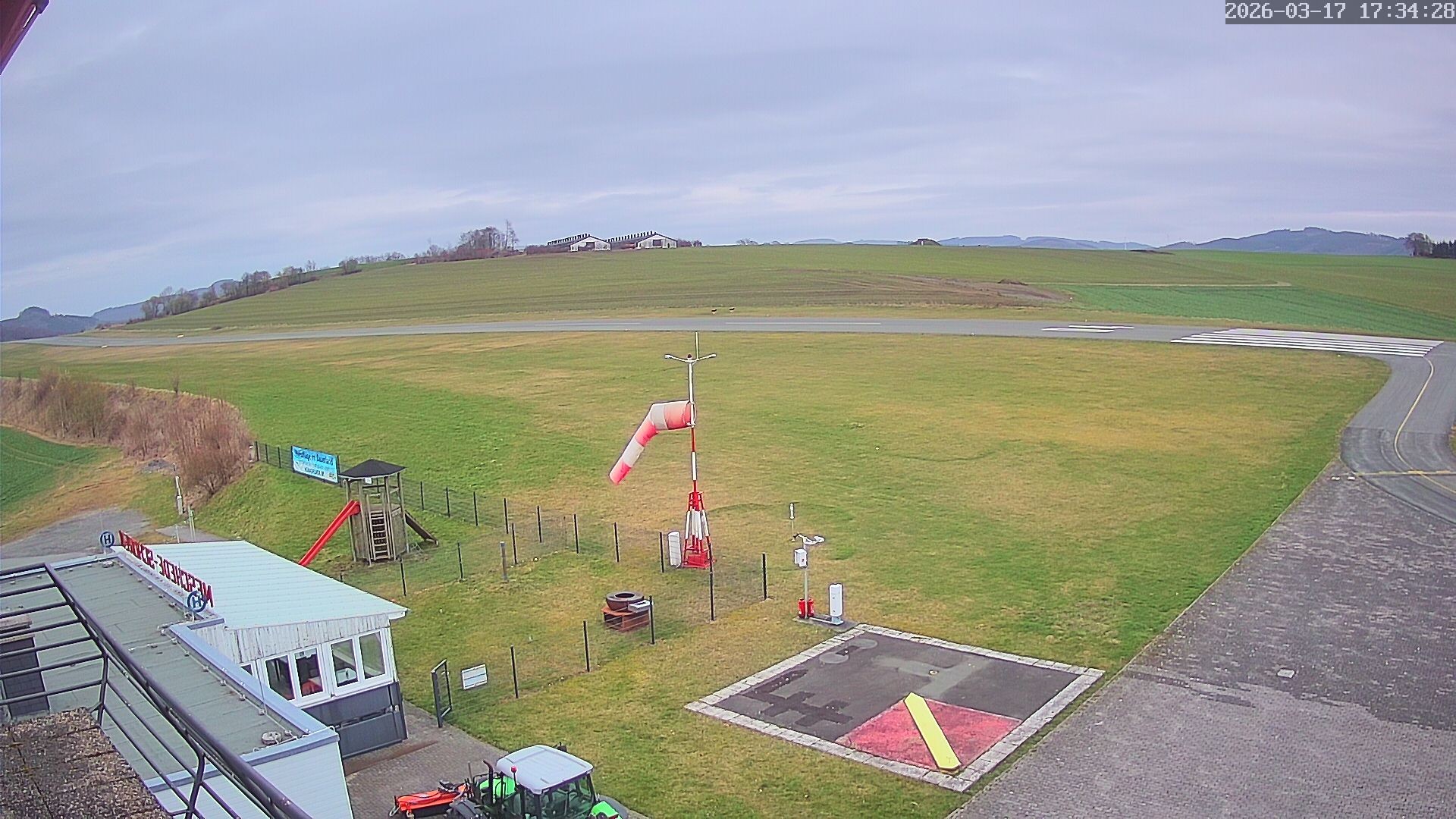 Archiv Foto Webcam Flugplatz Meschede Schüren